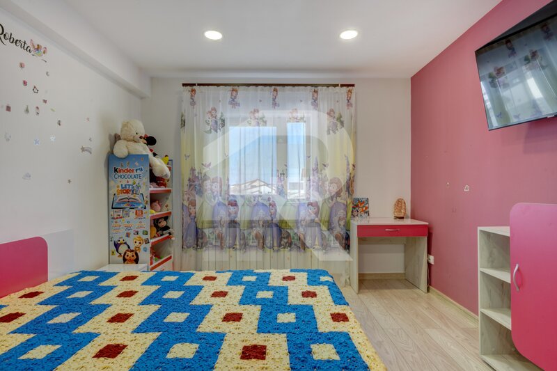 Berceni, casa 5 camere, 115 mp utili + pod 40 mp, lot 320 mp.